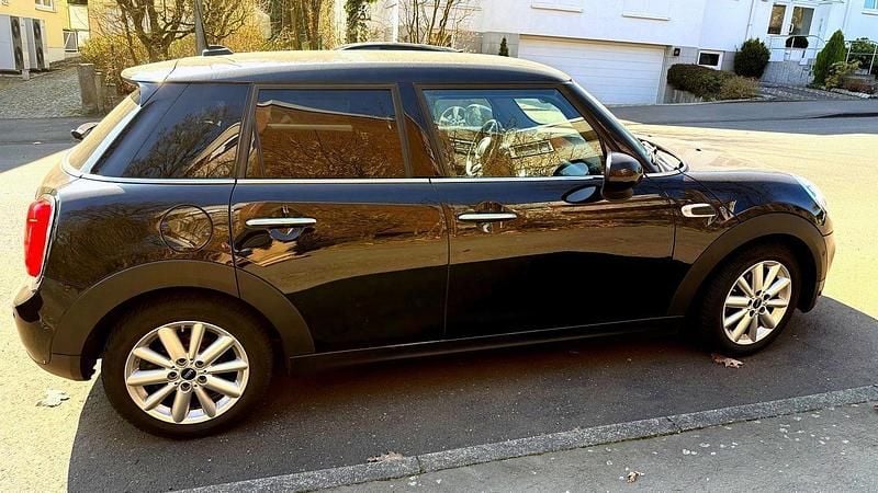 Usado Mini Cooper 136 HP (100 kW) 2017 Preto Citadino