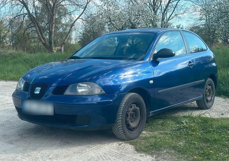 Second-hand Seat Ibiza 64 CP (47 kW) 2003 Albastru Hatchback