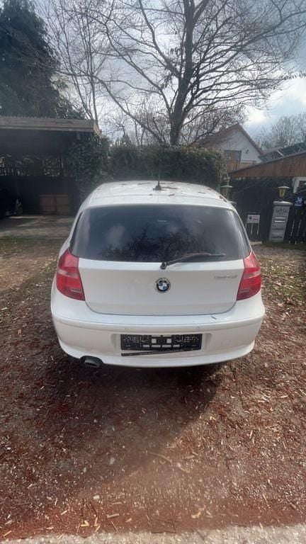 Gebraucht BMW 120 177 PS (130 kW) 2010 Weiß Kleinwagen