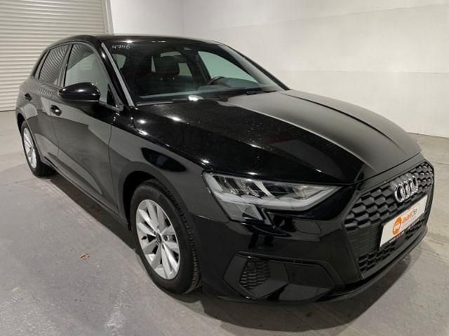 Gebraucht Audi A3 Basis 150 PS (110 kW) 2022 Schwarz Limousine