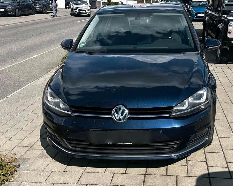 Blau Gebraucht 2014 VW Golf VII Limousine | 6.300 € (Superpreis) - Bild 1/4