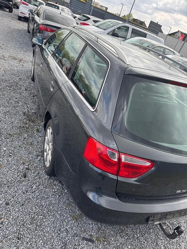 Usata Seat Exeo 120 CV (88 kW) 2009 Grigio Station wagon