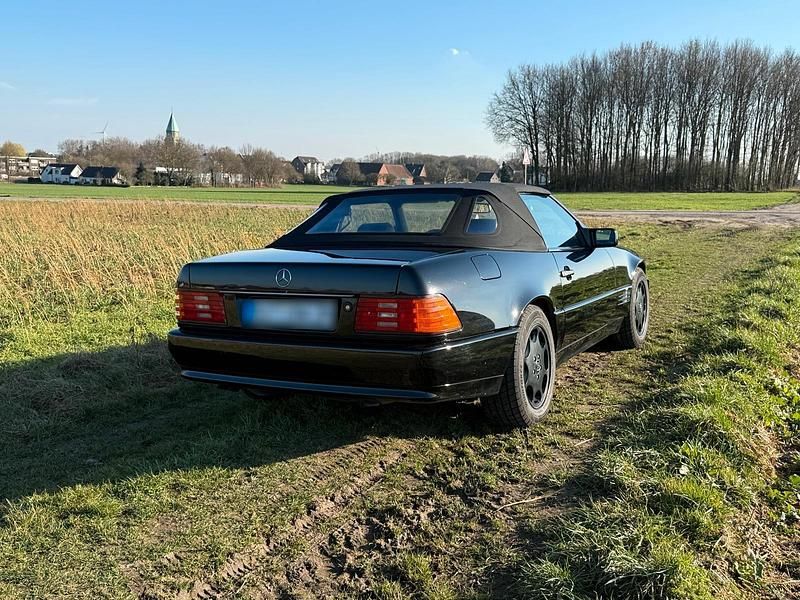 Gebraucht Mercedes SL300 231 PS (169 kW) 1992 Schwarz Cabrio