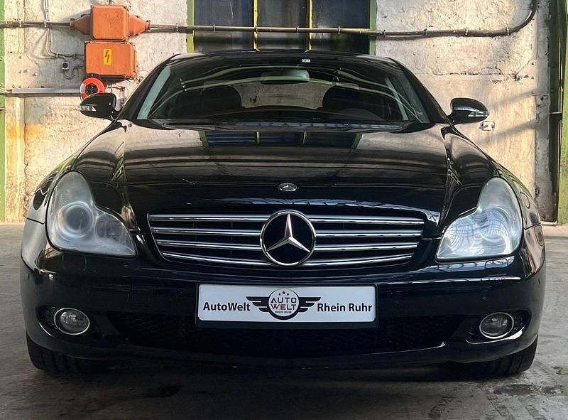 Gebraucht Mercedes CLS500 306 PS (225 kW) 2005 Schwarz Coupé