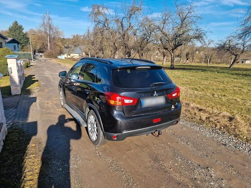 Gebraucht Mitsubishi ASX 150 PS (110 kW) 2016 Schwarz SUV