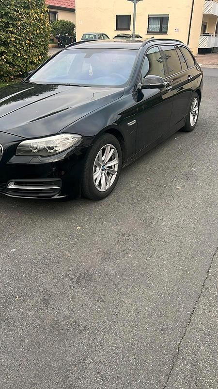 Gebraucht BMW 520 184 PS (135 kW) 2014 Schwarz Kombi