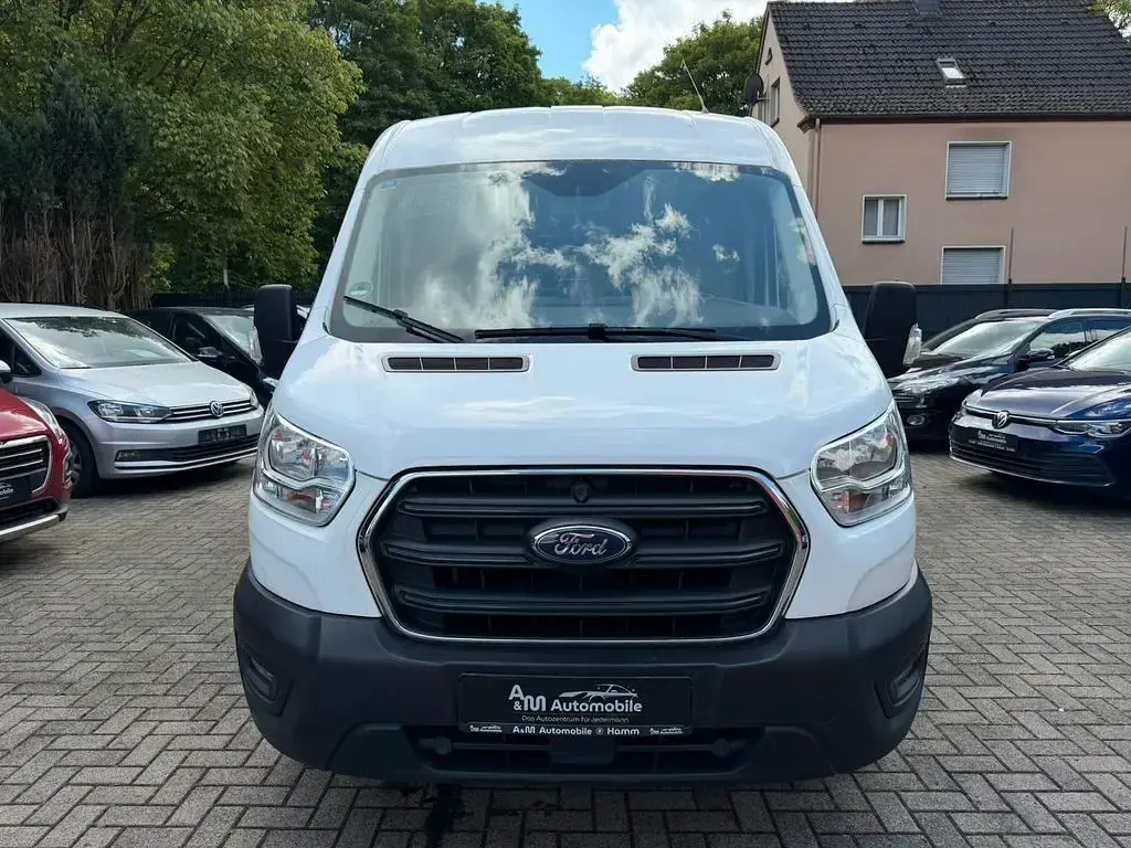 Gebraucht Ford Transit Trend 170 PS (125 kW) 2020 Weiß Van / Kleinbus