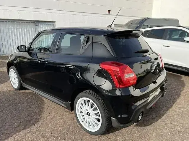 Gebraucht Suzuki Swift Sport 140 PS (102 kW) 2019 Super black pearl metallic Kleinwagen