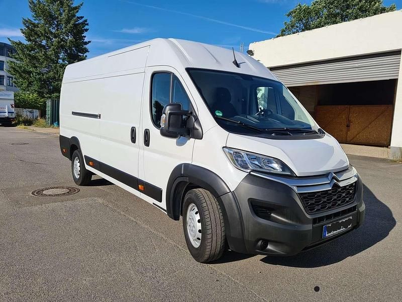 Weiß Gebraucht 2021 Citroën Jumper Van / Kleinbus | 19.999 € (Superpreis) - Bild 1/4
