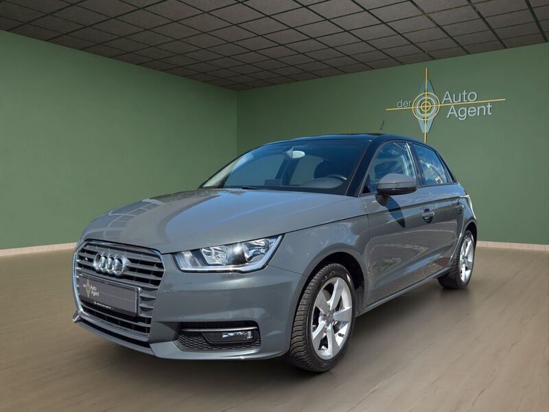 Grau Gebraucht 2015 Audi A1 Sportback Sport Kleinwagen | 11.850 € (Guter Preis) - Bild 1/4