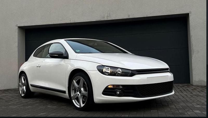 Weiß Gebraucht 2009 VW Scirocco Sound Coupé | 8.500 € (Fairer Preis) - Bild 1/4