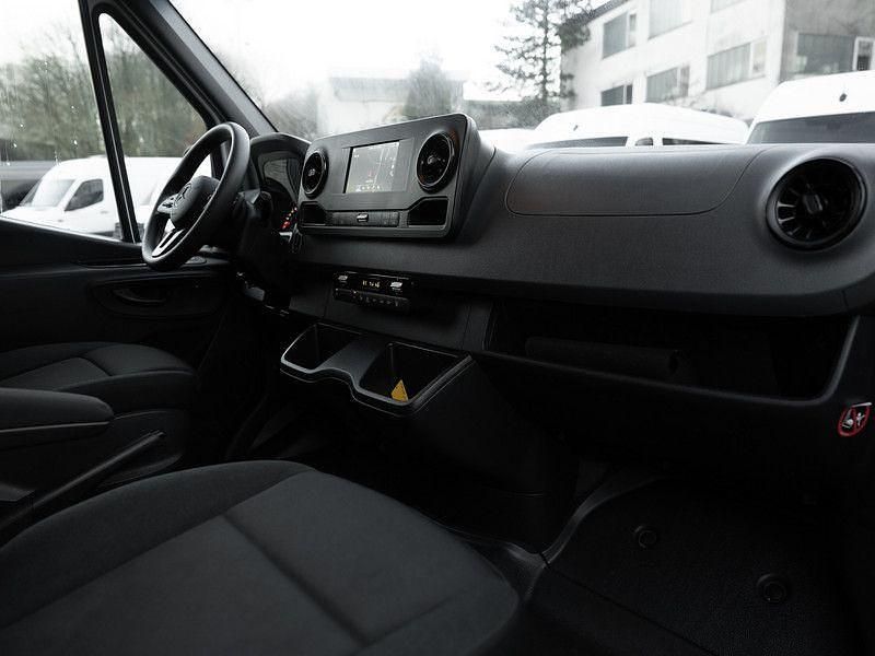 Gebraucht Mercedes Sprinter 170 PS (125 kW) 2024 Weiß Van