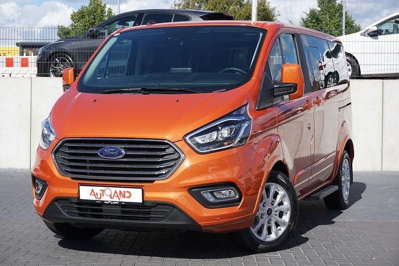Gebraucht Ford Transit Trend 131 PS (96 kW) 2019 Orange Van / Kleinbus