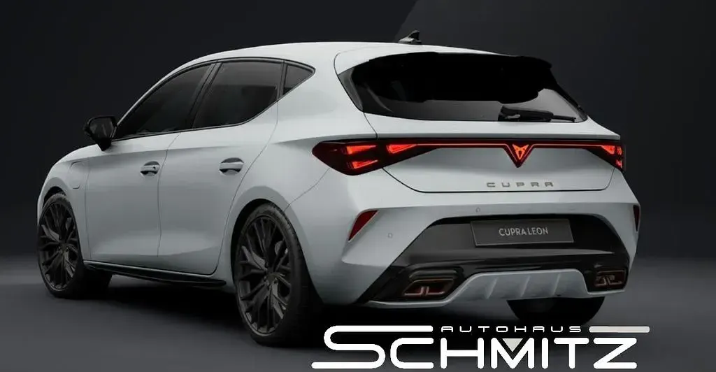 Neu Cupra Leon VZ2 272 PS (200 kW) 2026 Weiß Limousine