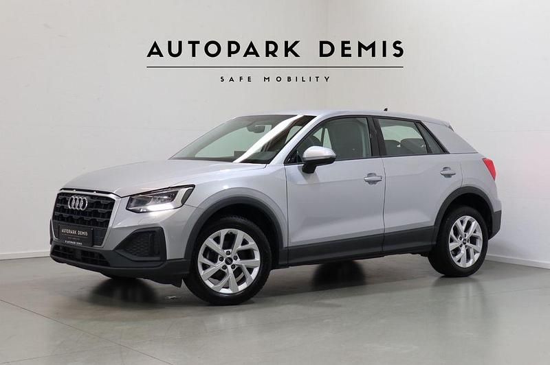 Silber Gebraucht 2023 Audi Q2 Basis SUV | 20.985 € (Superpreis) - Bild 1/4