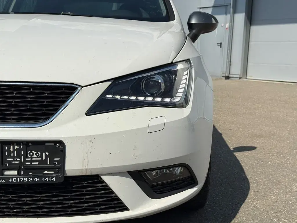 Gebraucht Seat Ibiza CONNECT 90 PS (66 kW) 2016 Weiß Limousine