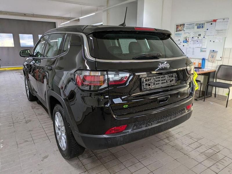 Gebraucht Jeep Compass Altitude 131 PS (96 kW) 2024 Schwarz SUV