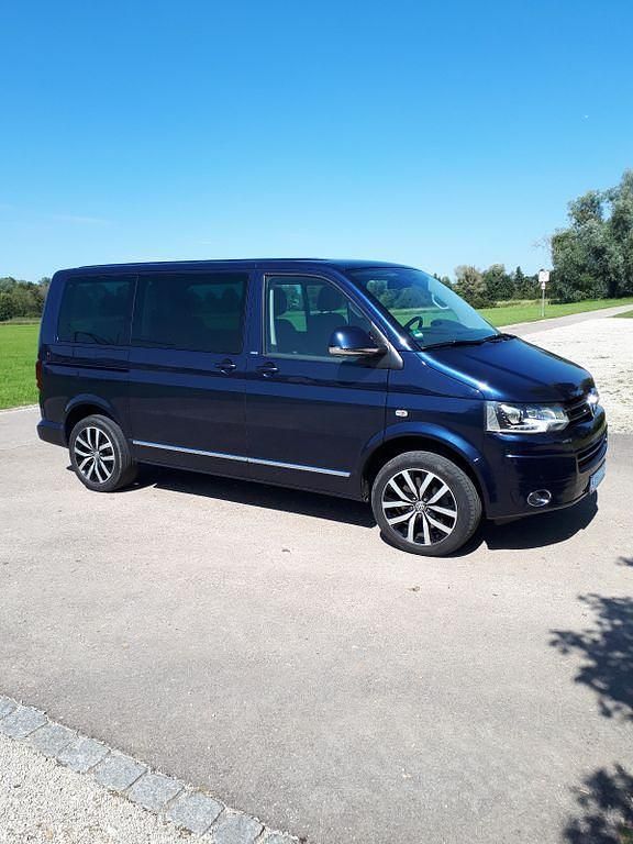 Blau Gebraucht 2014 VW T5 Cup Van | 21.400 € (Superpreis) - Bild 1/4