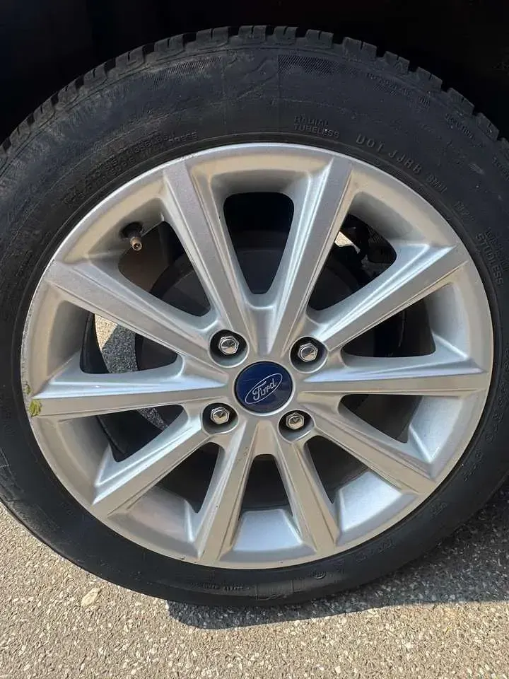Gebraucht Ford B-MAX 125 PS (91 kW) 2017 Grau Van / Kleinbus