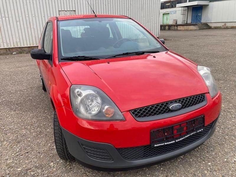 Gebraucht Ford Fiesta 60 PS (44 kW) 2007 Rot Kleinwagen
