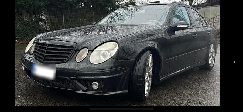 Gebraucht Mercedes E500 AMG 306 PS (225 kW) 2002 Grün Limousine