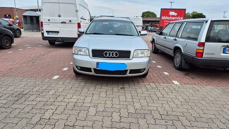 Silber Gebraucht 2004 Audi A6 Kombi | 4.500 € - Bild 1/4