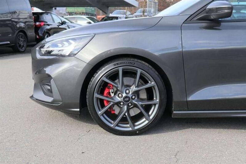 Gebraucht Ford Focus ST 280 PS (205 kW) 2022 Magneticgrau Kombi