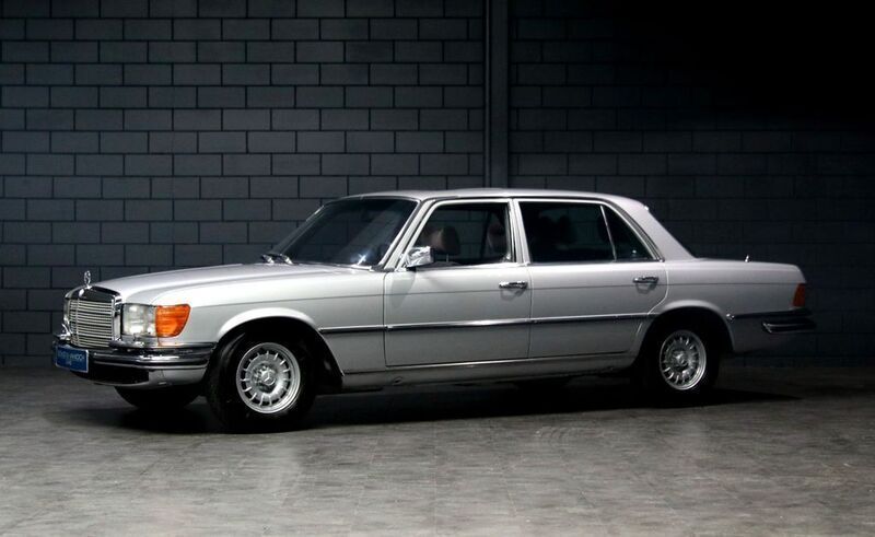 Silber Gebraucht 1977 Mercedes 450 Limousine | 68.900 € - Bild 1/4