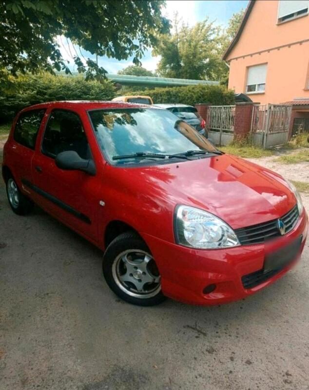 Rot Gebraucht 2011 Renault Clio II Kleinwagen | 1.990 € (Guter Preis) - Bild 1/4