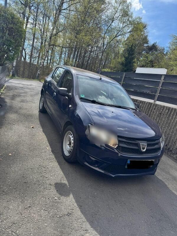 Blau Gebraucht 2014 Dacia Sandero Essentiel Kleinwagen | 2.990 € (Guter Preis) - Bild 1/2