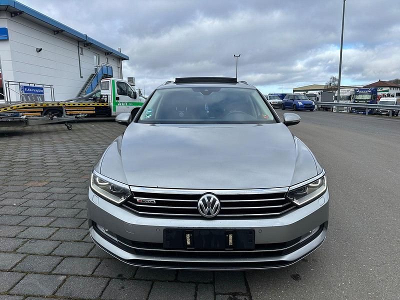 Gebraucht VW Passat 239 PS (175 kW) 2015 Silber Kombi