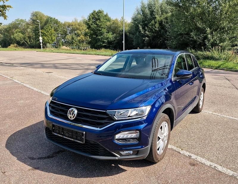 Blau Gebraucht 2019 VW T-Roc SUV | 14.370 € (Fairer Preis) - Bild 1/4