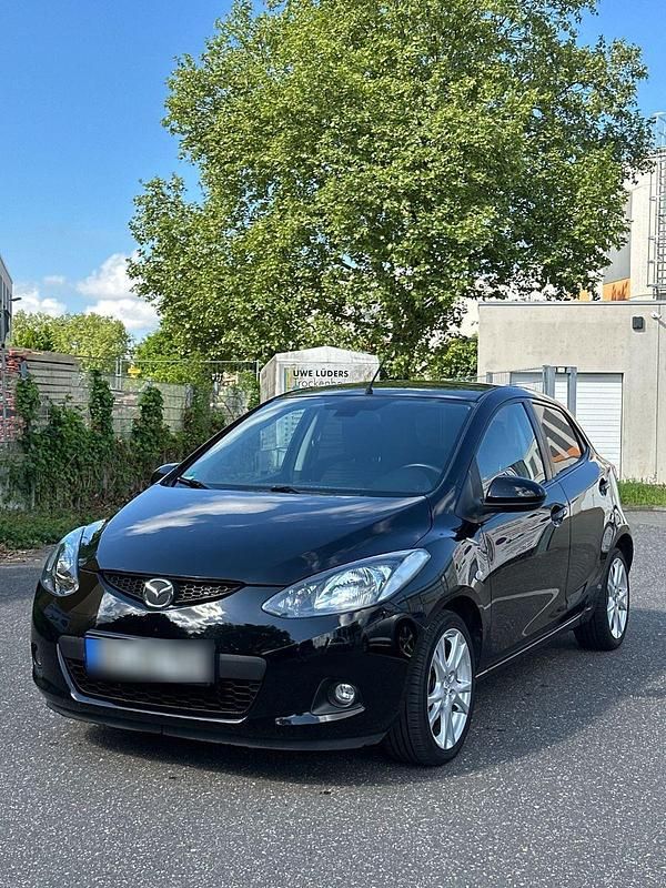 Schwarz Gebraucht 2009 Mazda 2 Kleinwagen | 2.500 € (Fairer Preis) - Bild 1/4