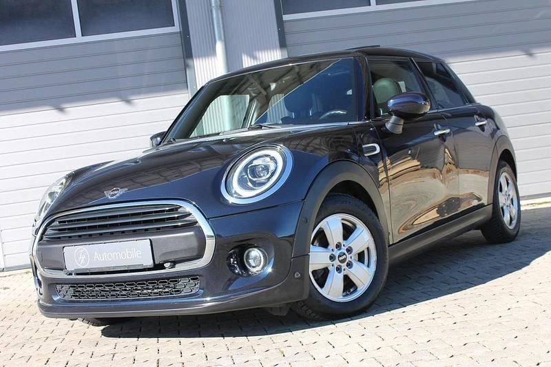 Gebraucht Mini Cooper 102 PS (75 kW) 2019 Blau Kleinwagen