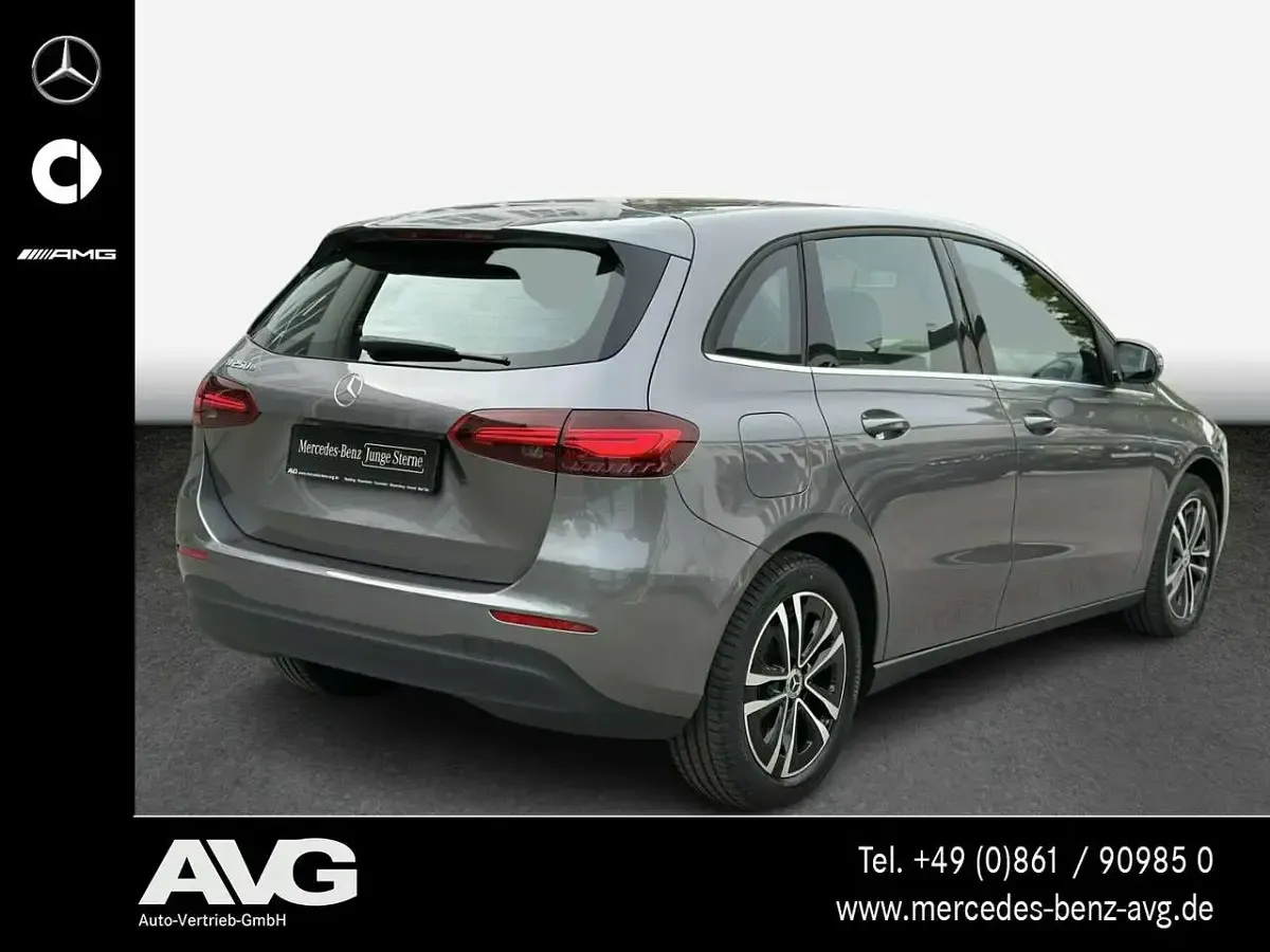 Gebraucht Mercedes B250e 218 PS (160 kW) 2023 Lack mountaingrau Van / Kleinbus