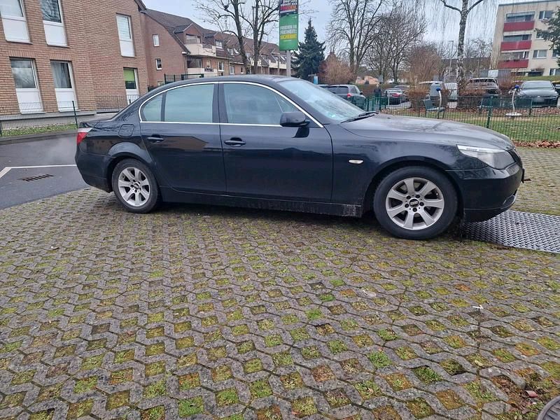 Gebraucht BMW 520 190 PS (139 kW) 2006 Schwarz Limousine
