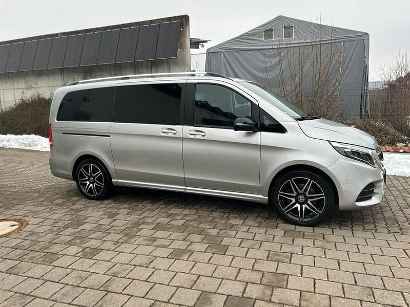 Gebraucht Mercedes V250 AMG line 190 PS (139 kW) 2019 Silber Van / Kleinbus