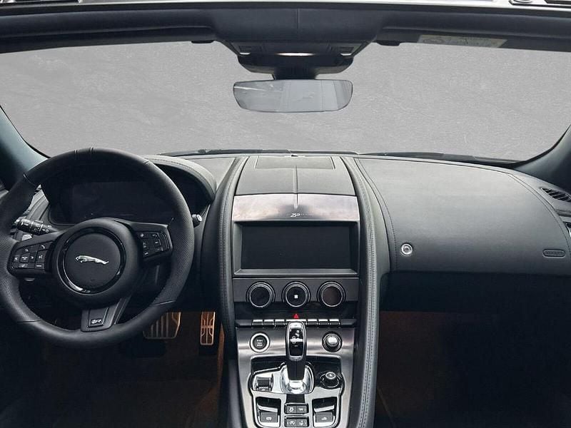Gebraucht Jaguar F-Type R 582 PS (428 kW) 2024 Grau Cabrio