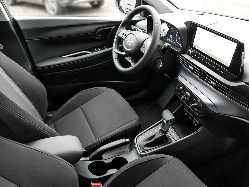 Gebraucht Hyundai i20 Trend 101 PS (74 kW) 2025 Grün Limousine