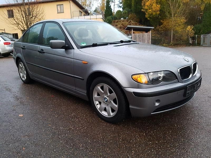 Gebraucht BMW 316 116 PS (85 kW) 2004 Grau Limousine