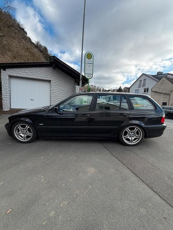 Gebraucht BMW 323 2001 Schwarz Kombi
