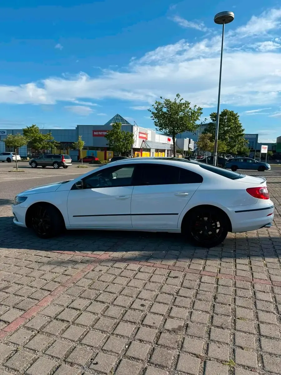 Gebraucht VW Passat 2009 Weiß Limousine