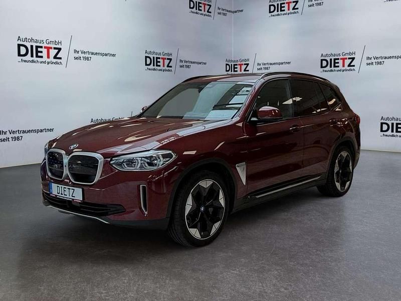 Gebraucht BMW iX3 Impressive 210 kW (286 PS) 2021 Rot SUV