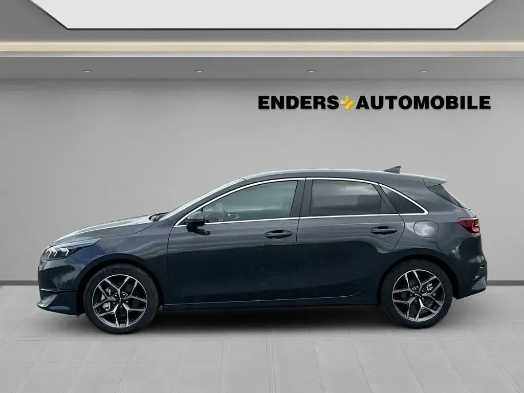 Nowe Kia Ceed 101 KM (74 kW) 2025 Czarny Hatchback