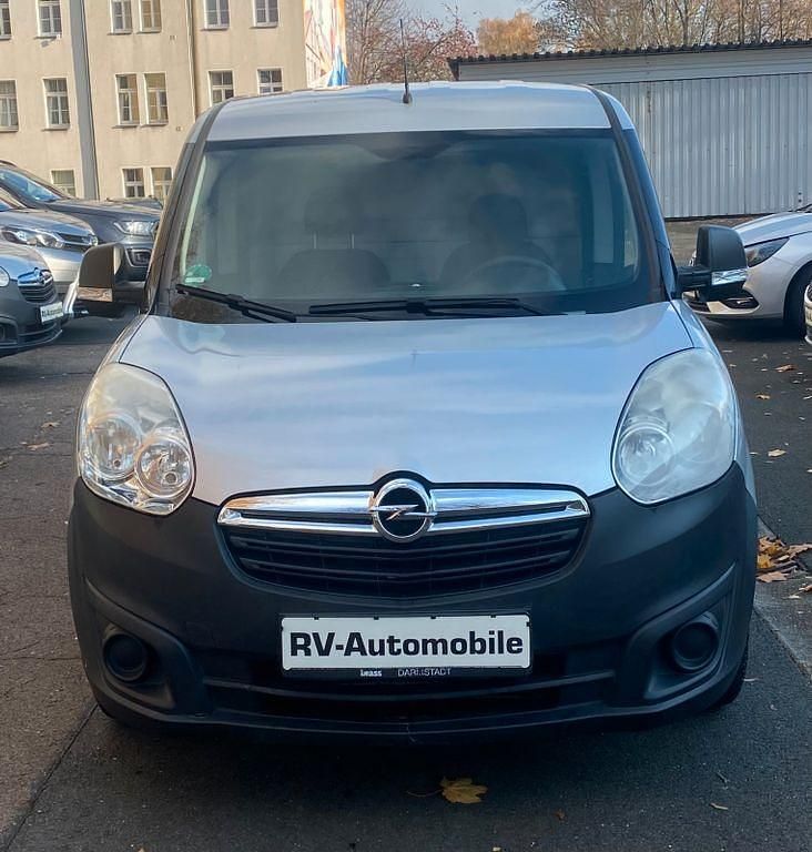 Gebraucht Opel Combo 90 PS (66 kW) 2016 Silber Van / Kleinbus