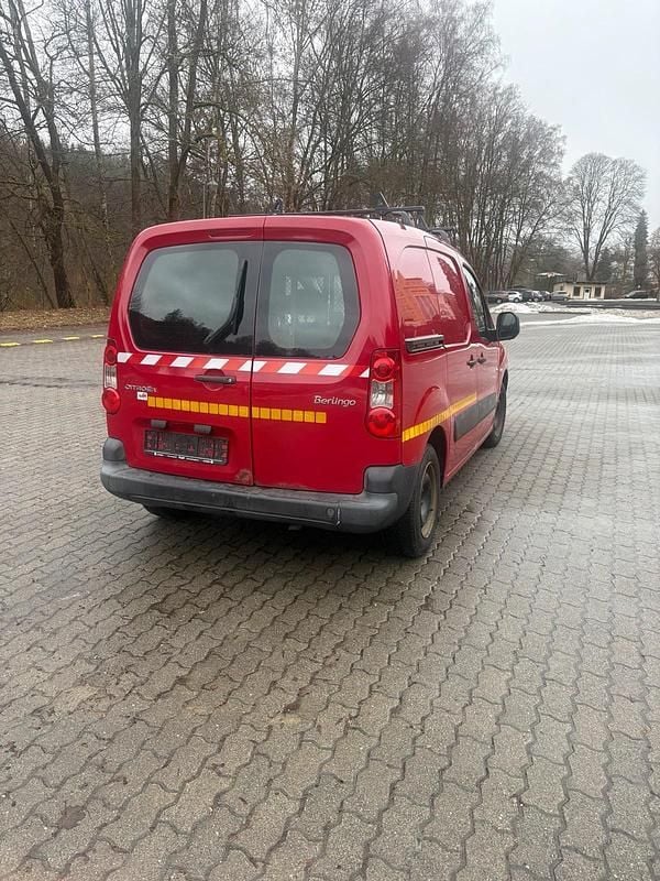 Gebraucht Citroën Berlingo 75 PS (55 kW) 2009 Rot Van / Kleinbus