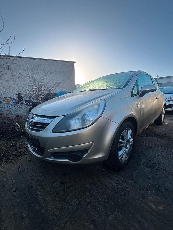 Gebraucht Opel Corsa 79 PS (58 kW) 2008 Kleinwagen