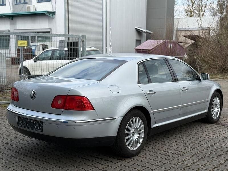 Gebraucht VW Phaeton 241 PS (177 kW) 2004 Silber Limousine