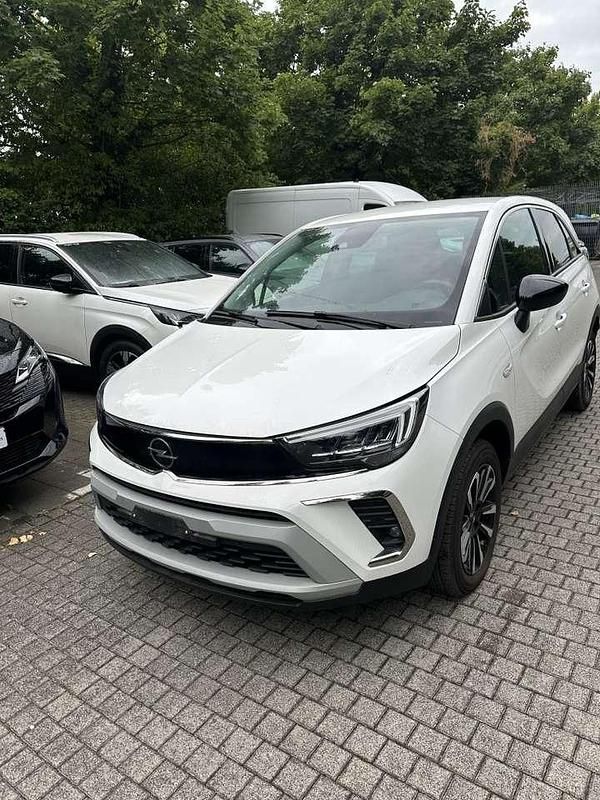 Weiß Gebraucht 2024 Opel Crossland Elegance SUV | 15.680 € (Superpreis) - Bild 1/3