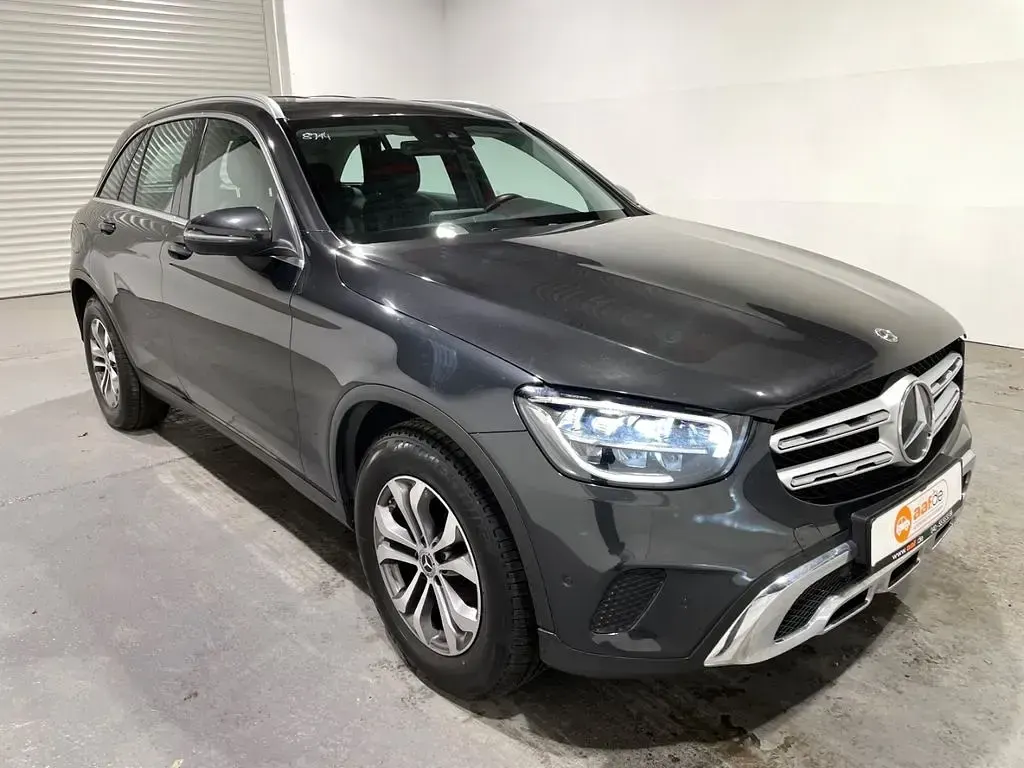 Gebraucht Mercedes GLC220 194 PS (142 kW) 2022 Grau SUV